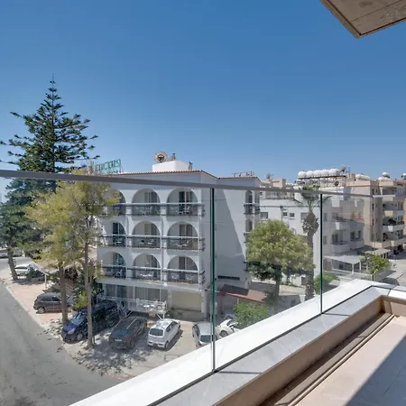 Oniro Makenzy * Larnaca