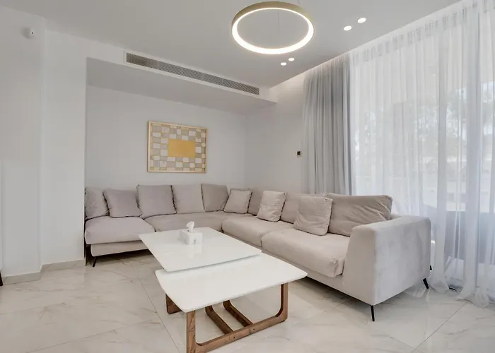 Apartament Oniro Makenzy Larnaca